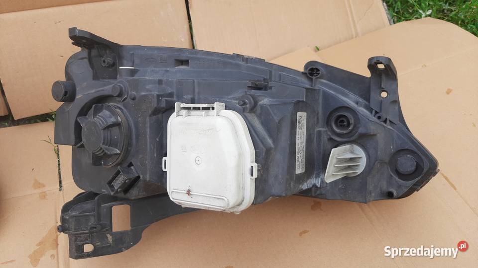 lampa lewa 13237263 prawa 13237262 Opel Corsa C Lampy przednie Dębno sprzedam