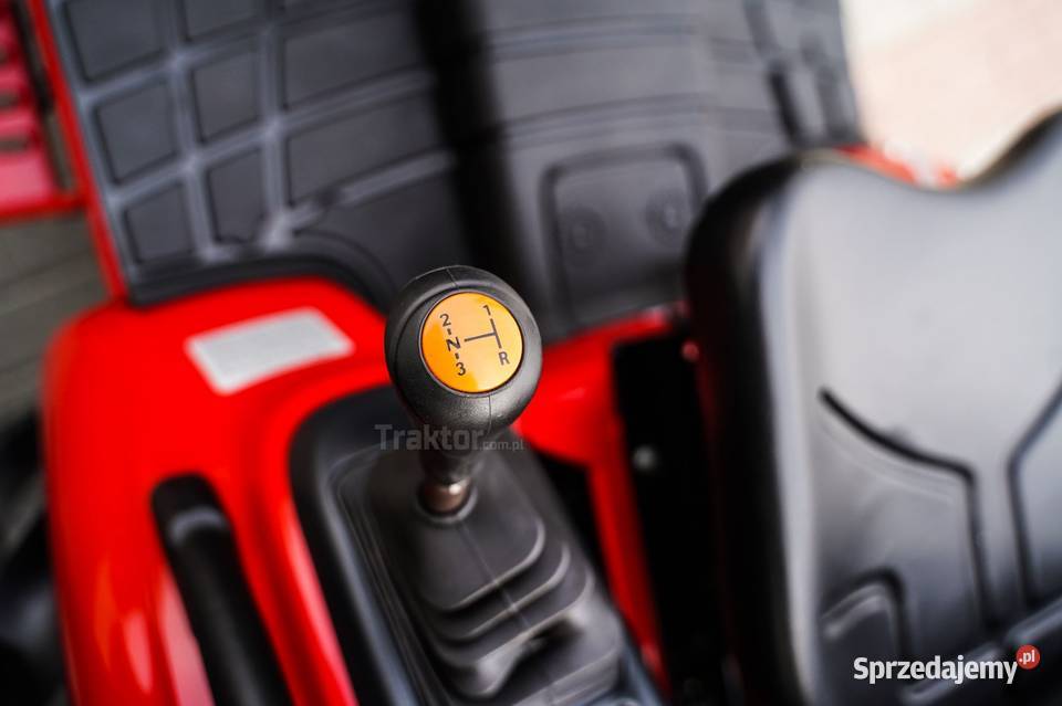 Massey Ferguson MF6028 4 x 4 28