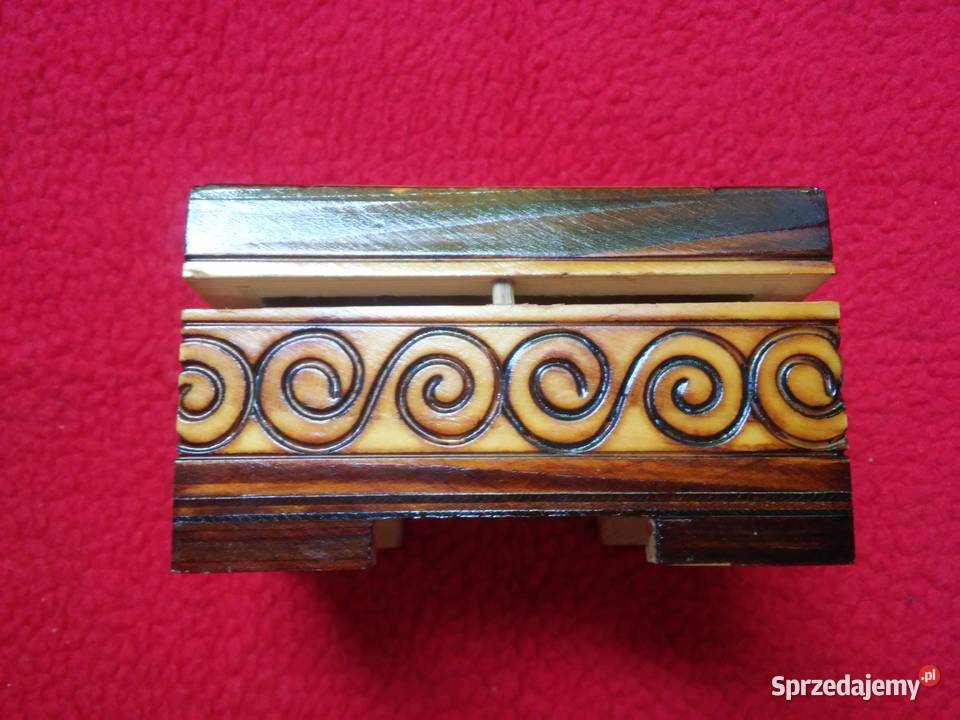 szkatułka drewniana PRL Warszawa