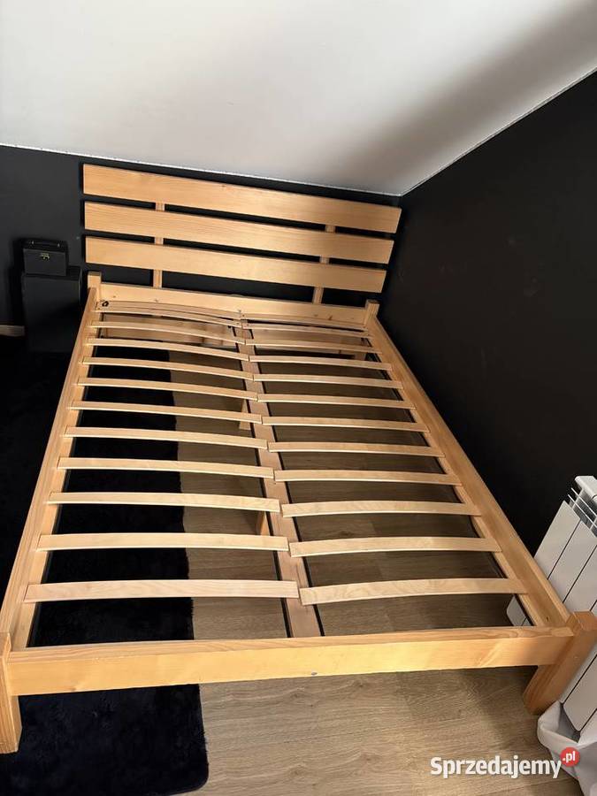 Drewniane łóżko ze stelażem Konin sprzedam