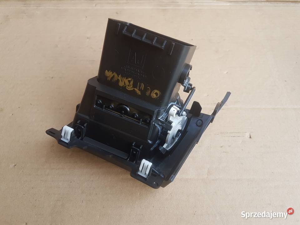 Subaru Outback IV BR lift kratki nawiewu Wyposażenie wnętrza Legnica sprzedam