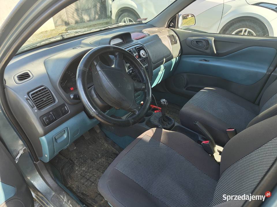 Mitsubishi space star 19 D 2001r manualna Mielec