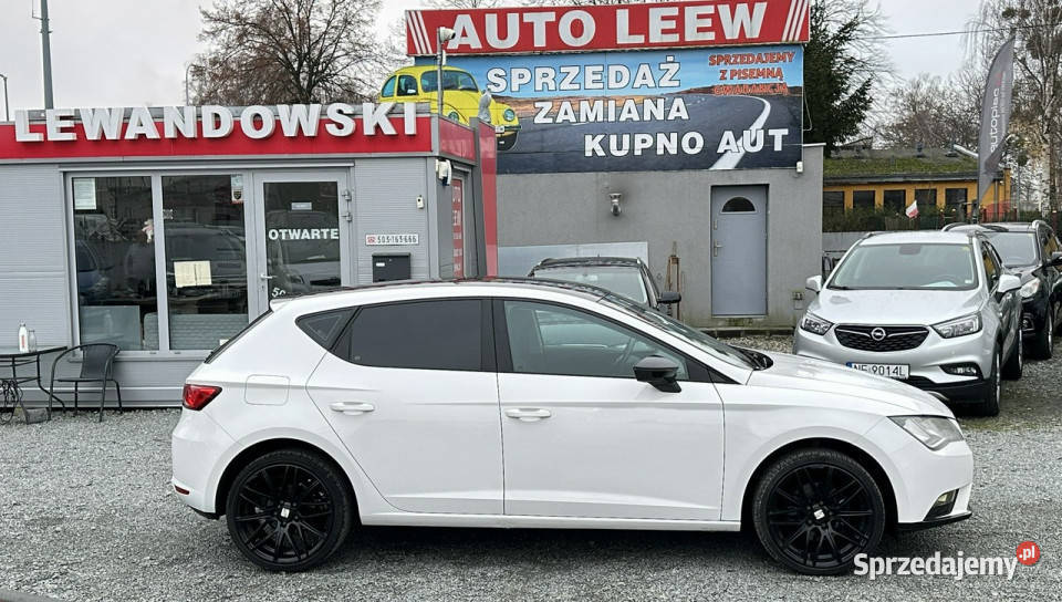 Seat Leon Benzyna Zarejestrowany Ubezpieczony elektryczne lusterka Elbląg sprzedam