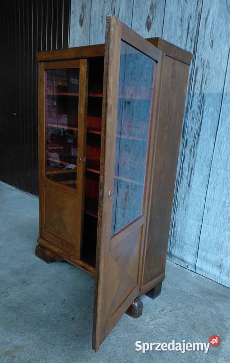 witryna bibliotekarka 462 Byczyna