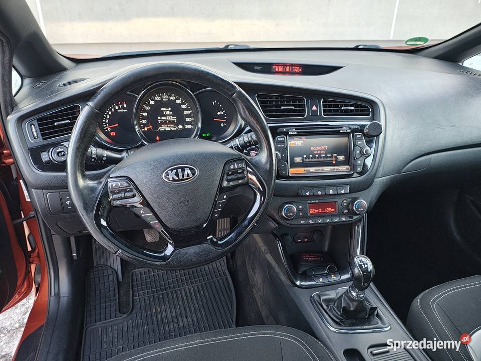 CEED 16 NAVI LED Xenon Panorama Kamera Serwisie