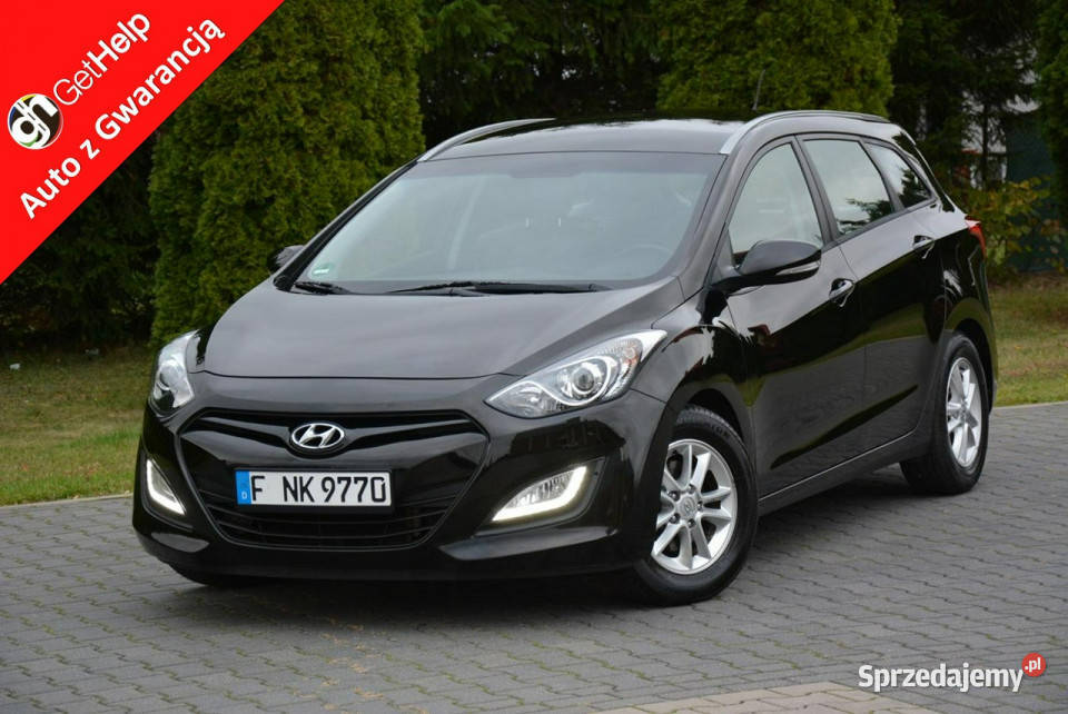 Hyundai i30 Ledy Klimatronic Parktronic grzane ESP sprzedam