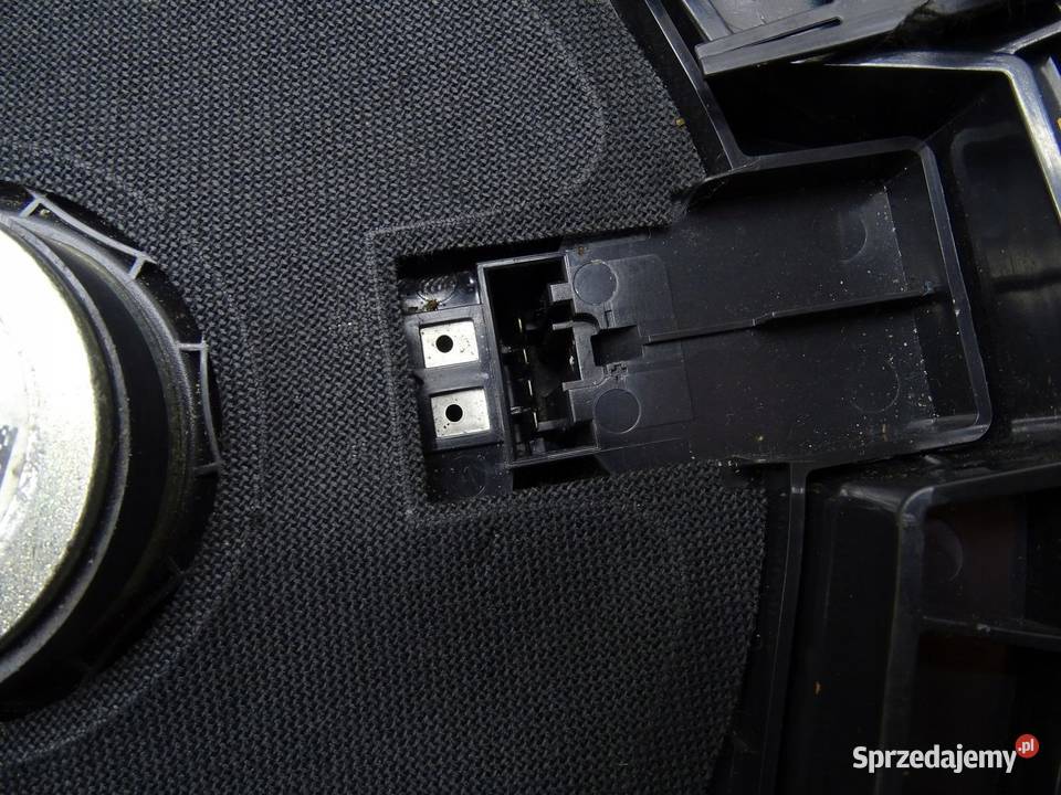 GŁOŚNIK SUBWOOFER PRAWY BMW F20 F21 F30 F31