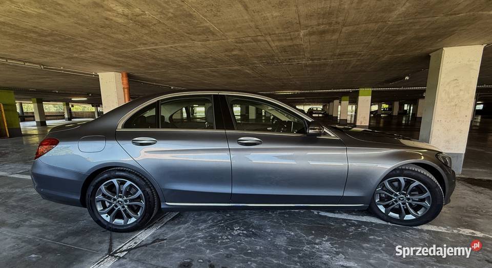 MercedesBenz C 20 2018 avantgarde w205 benzyna Warszawa sprzedam