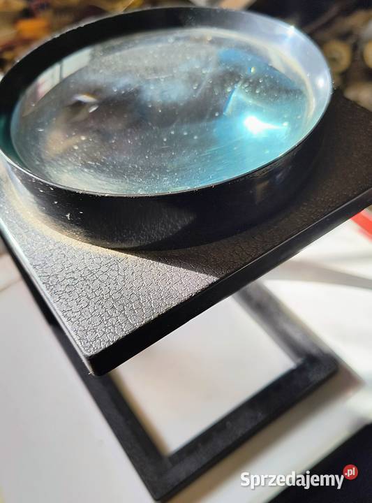 Duża lupa składana stolik