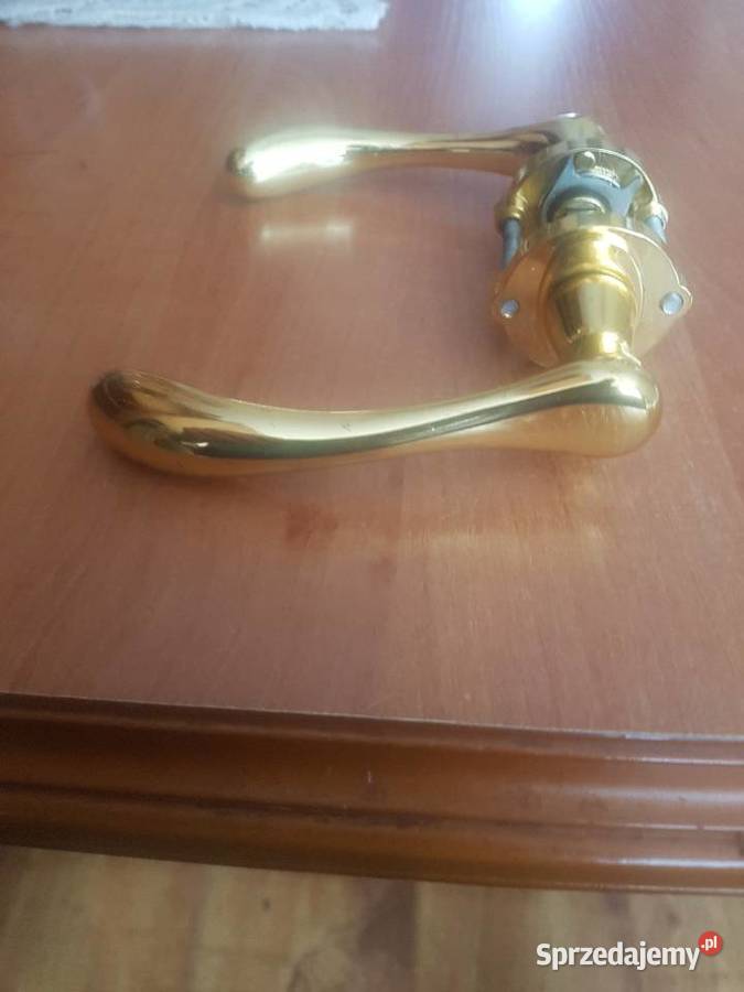 Nowa klamka pokojowa do drzwi