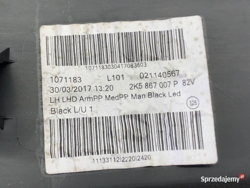 BOCZEK DRZWI LEWY PRZÓD VW CADDY IV Minivan Tapicerki samochodowe