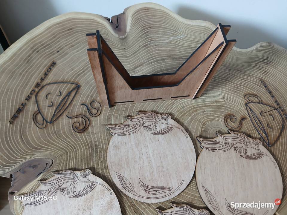 Podkładki pod kubki komplet 4 sztuki z kasetką Skawina sprzedam