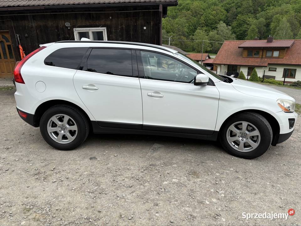 VOLVO XC60 Bystra
