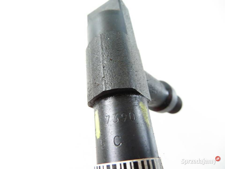 WTRYSKIWACZ MAZDA 626 V 20 DITD D7390