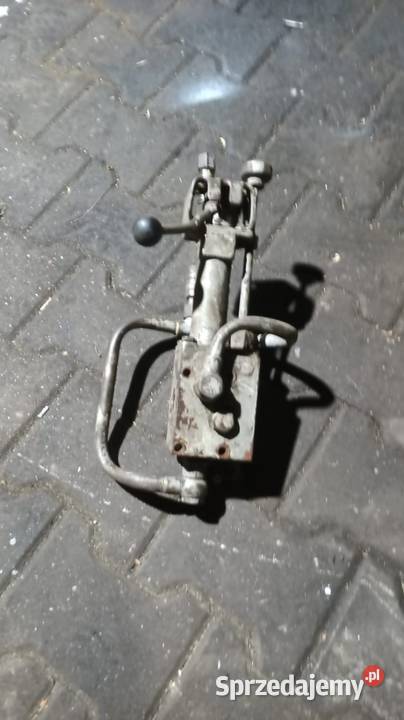 Rozdzielacz hydrauliczny Ursus c330 Łask