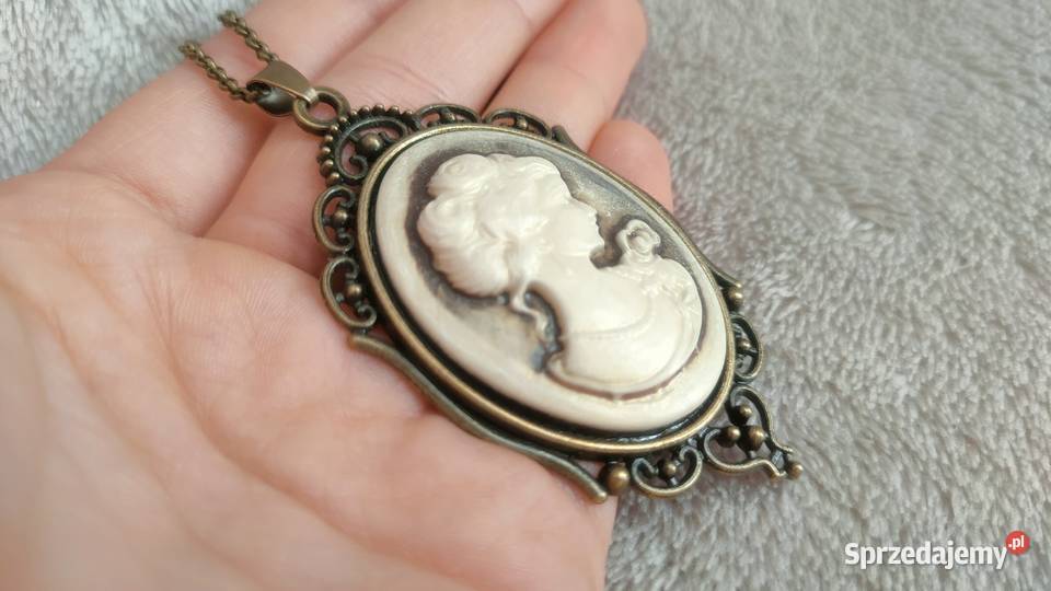 Wisior naszyjnik duży duża kamea z kobieta śląskie Tarnowskie Góry sprzedam