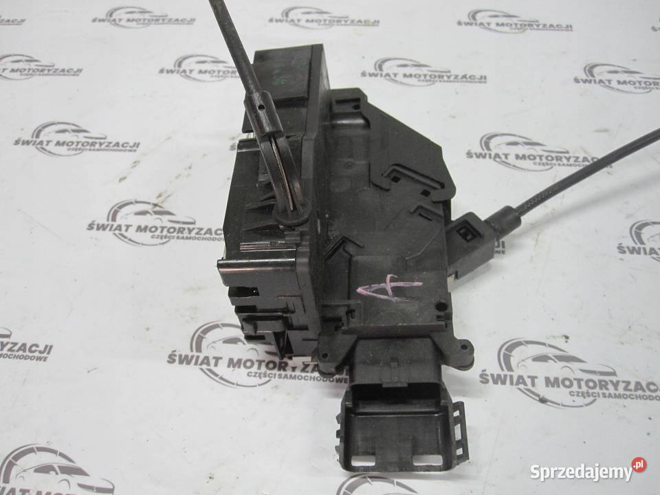 PEUGEOT 3008 I 11r zamek drzwi prawy tył