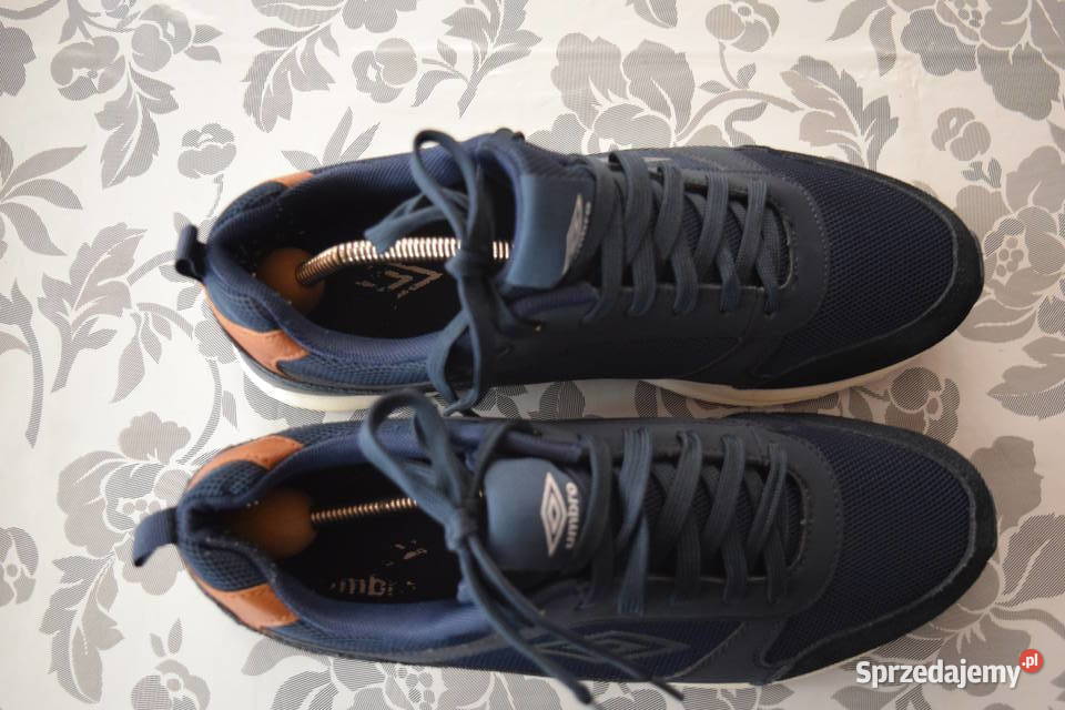 Buty Sportowe Oryginał UMBRO44Okazja NoweOlsztyn skóra Olsztyn