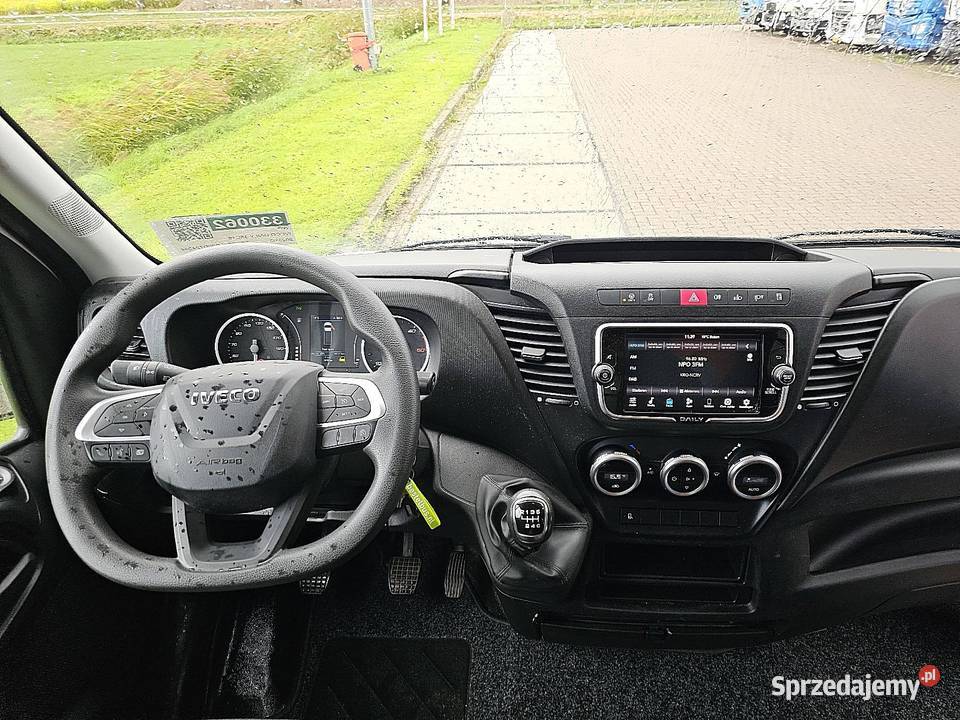 Iveco DAILY 35C16 30Ltr kontener AC 4x2 2023 Samochody dostawcze