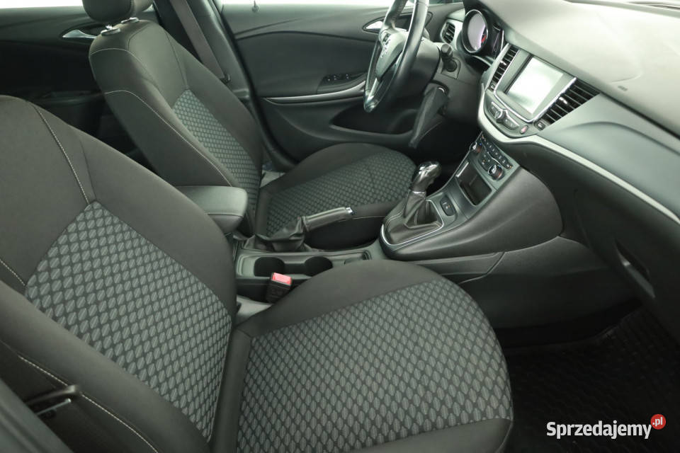 Opel Astra 14 T benzyna