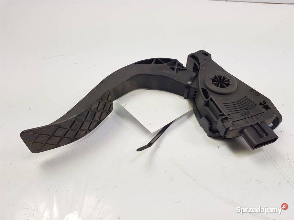 PEDAŁ AUDI A6 C7 8K1723523A Lipno