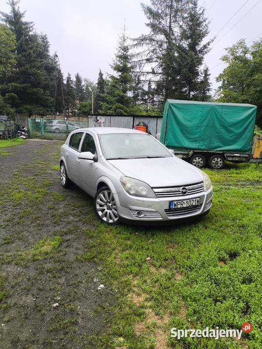 Opel astra h 13 nowe kompsprzeglo nowa skrzynia 90KM Brwinów