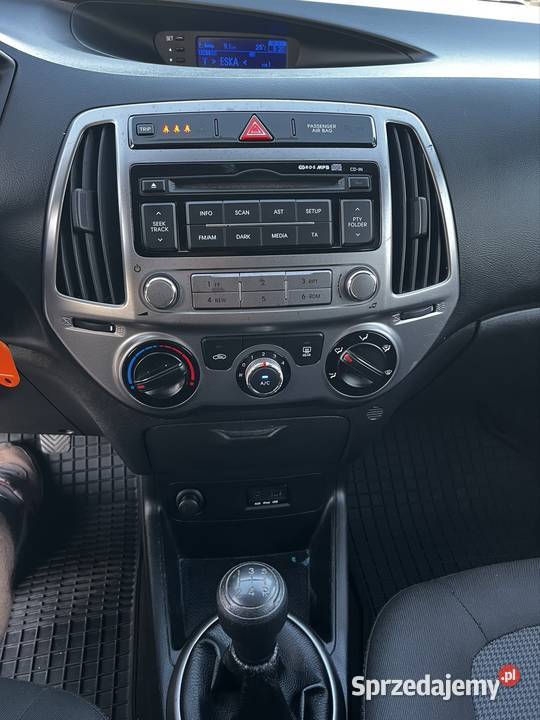 Hyundai i20 12 benzyna 2014r Tomaszów Lubelski