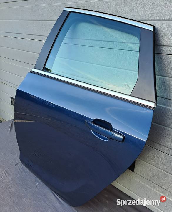 Drzwi prawy tył Opel Astra J IV hatchback Z22A Mielęcin sprzedam