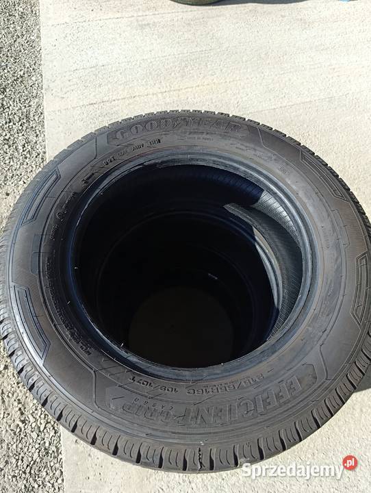 Opony 215 65 16C Stróże