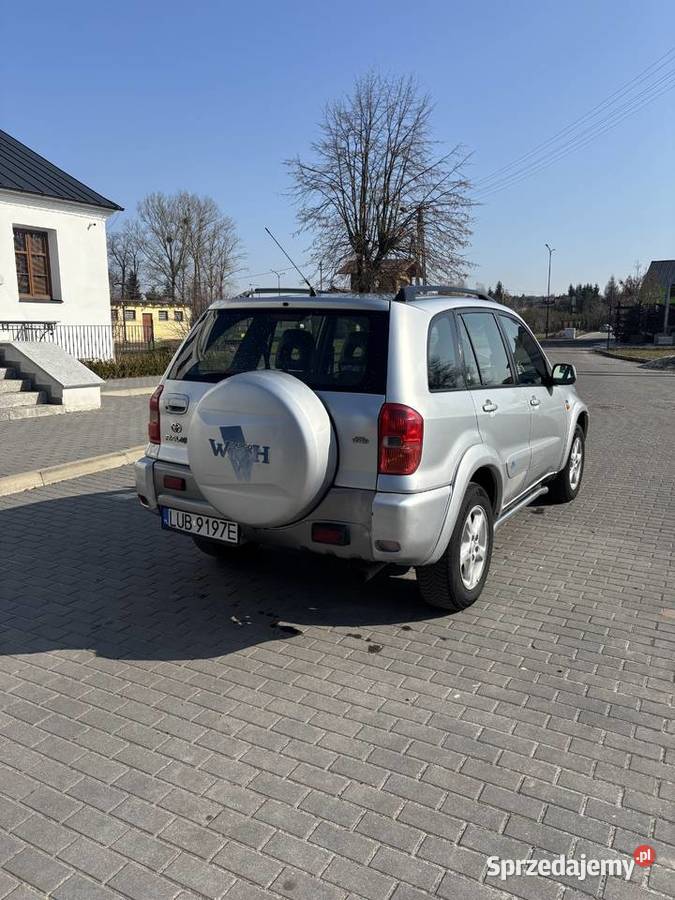 Sprzedam Toyote RAV4 w pakiecie largo winch