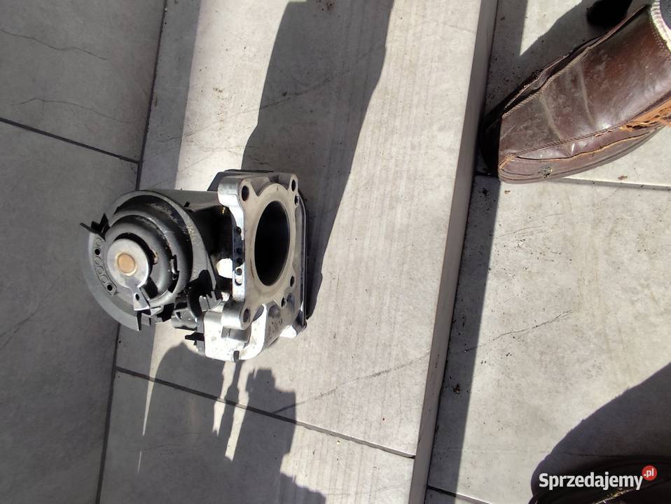 VW Caddy 16 benzyna przepustnica Warszawa