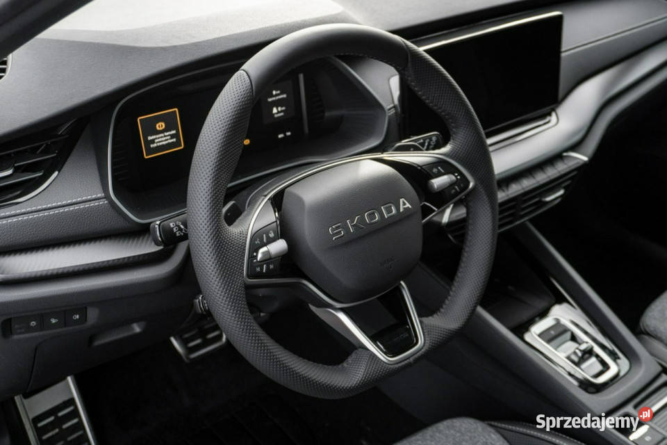 koda Octavia Combi Sportline 15 TSI mHEV 150 DSG gniazdo USB łódzkie Łódź