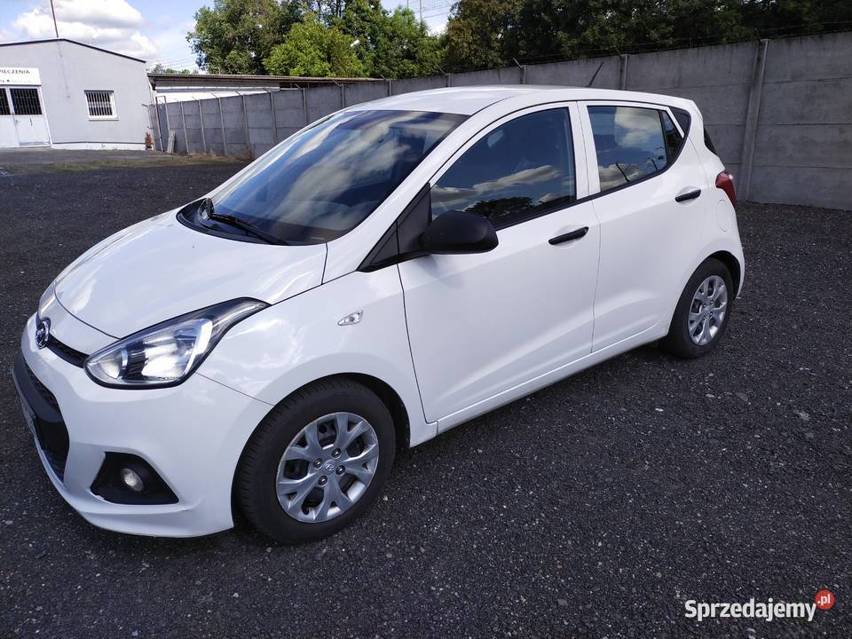 Hyundai I 10 Bezwypadkowy 2015 r Zarejestrowany 66KM Gniezno