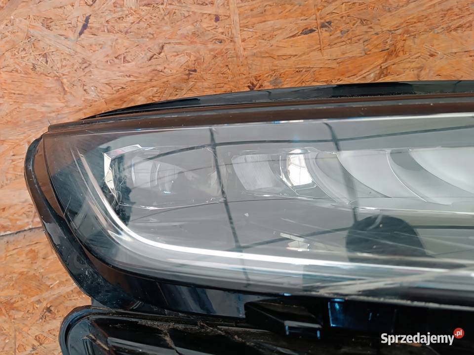 LAMPA REFLEKTOR PRAWY PRZÓD EU SKODA KODIAQ osobowe sprzedam