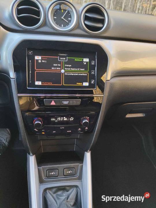Suzuki Vitara 2017r 16120 1 Wł Salon Super stan Rok produkcji 2017 sprzedam