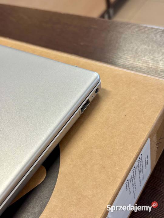 Laptop HP 15fc0002nw 156 AMD Ryzen 7 16 GB 512 Elbląg sprzedam