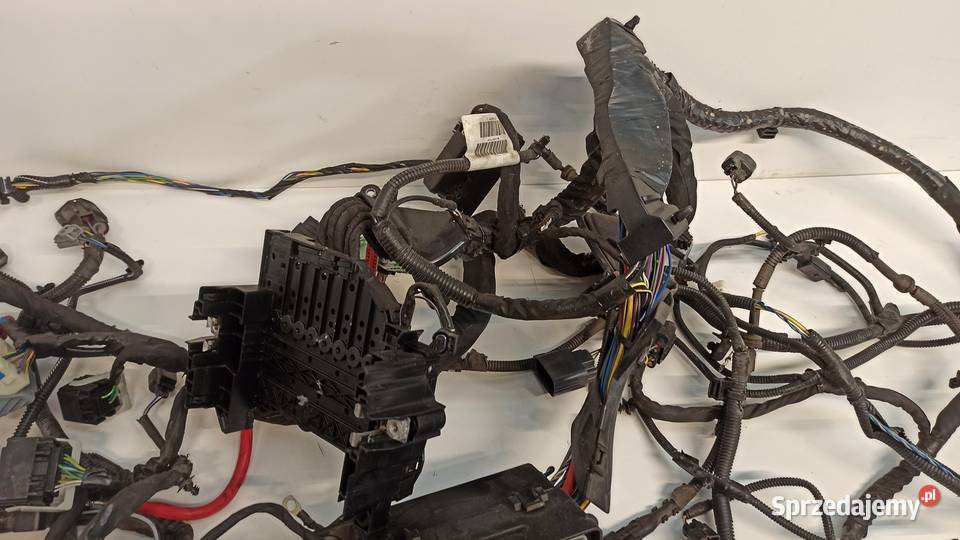 VOLVO V40 II WIĄzKA KOMORY SILNIKA 16 31334234 sprzedam