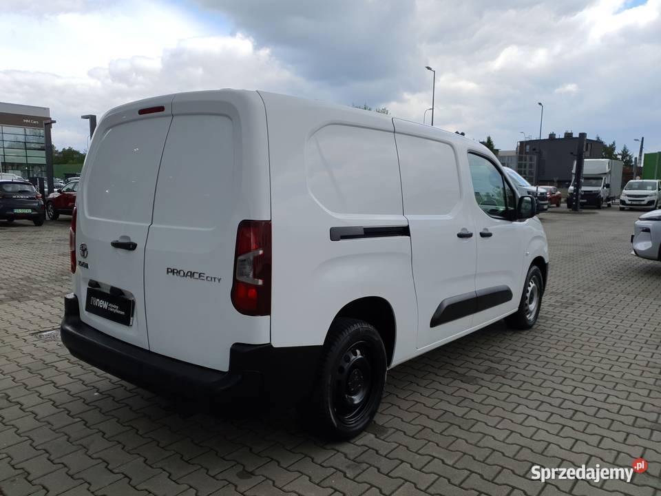 Proace City 15 D4D Long 24t Active bezwypadkowy sprzedam