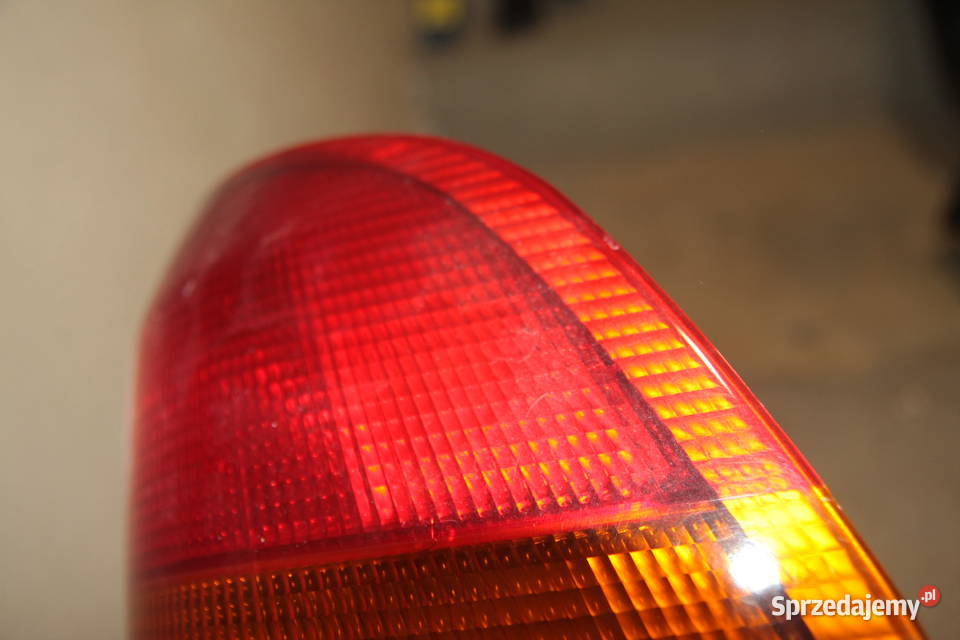 Lampa tylna prawa Honda Civic EK4 Sedan EJ9 EK3 mazowieckie