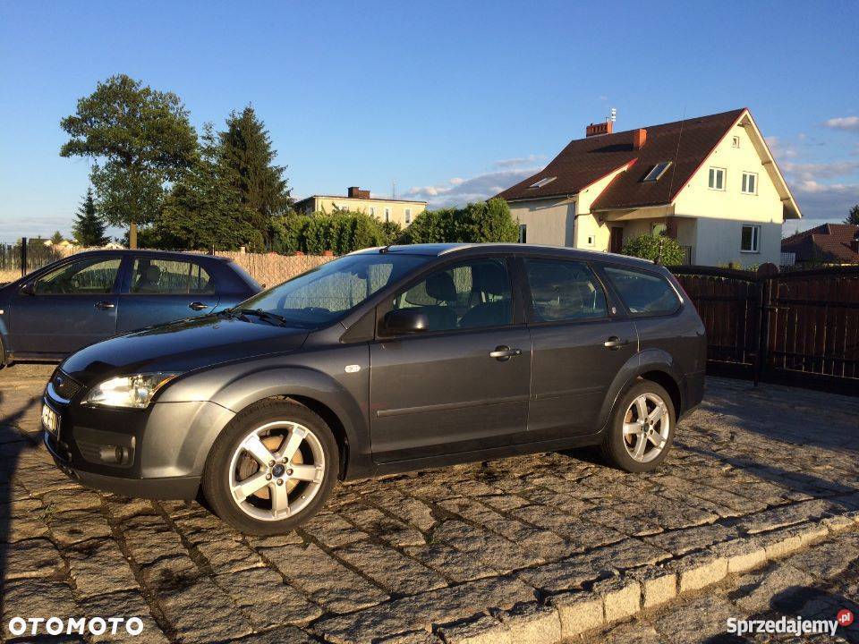 Ford Focus II bogata wersja bez DPF 1998cm3 Focus Zawały