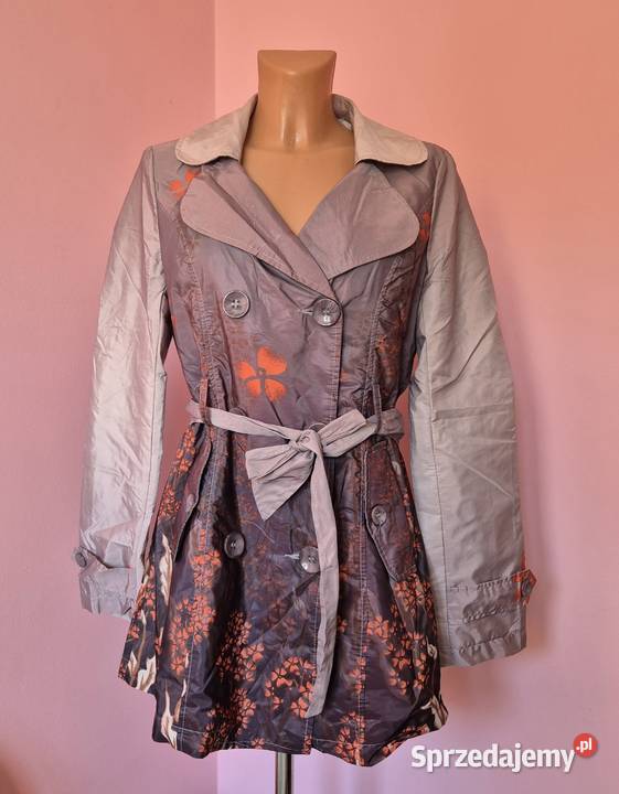 Cienki płaszcz damski rozmiar L Brzesko