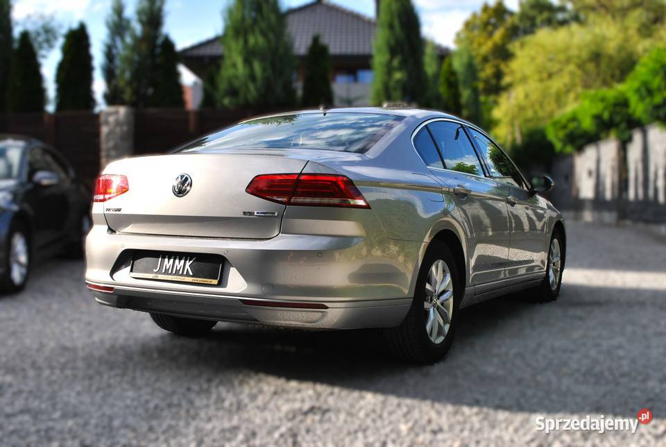 Volkswagen Passat B8 14 Nawigacja Czujniki nieuszkodzony Samochody osobowe Ruda Śląska sprzedam