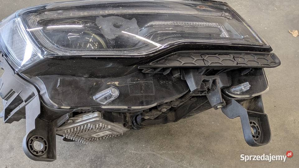 Lampa prawa Jeep SRT 64 grand Cherokee Olsztyn