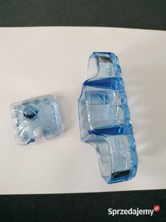 Niebieski przyprwnik kabaret solniczka szkło Porcelana i szkło sprzedam