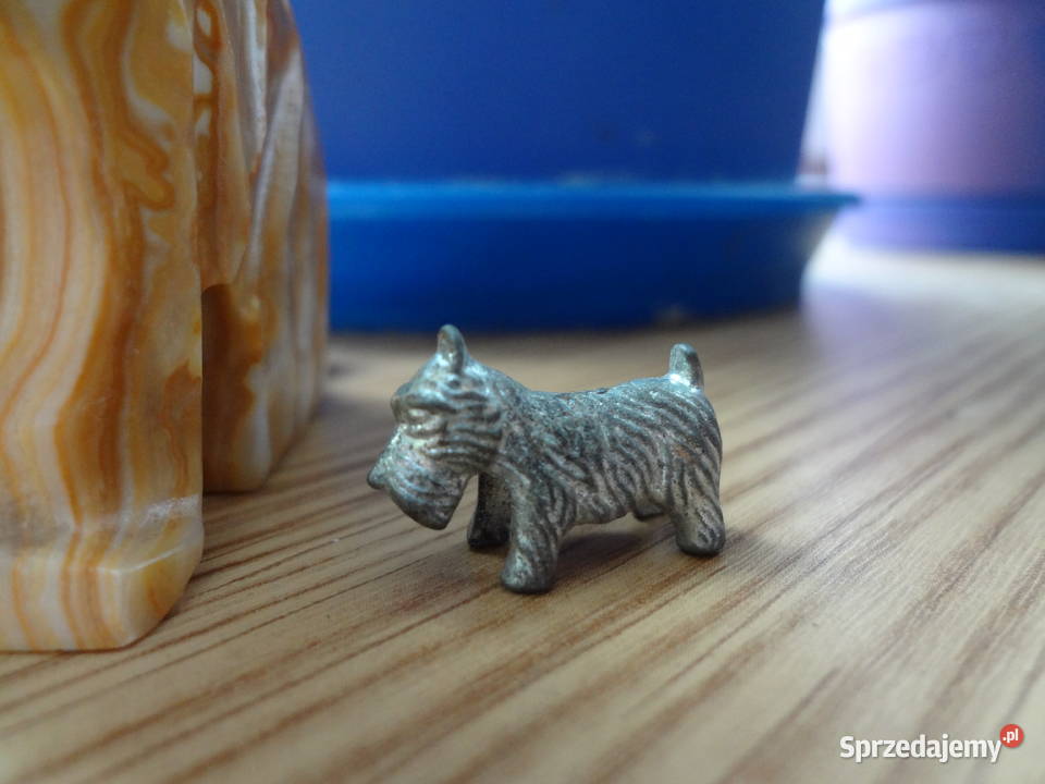 Terier piesek ozdoba z onyksu mały piesek Wrocław