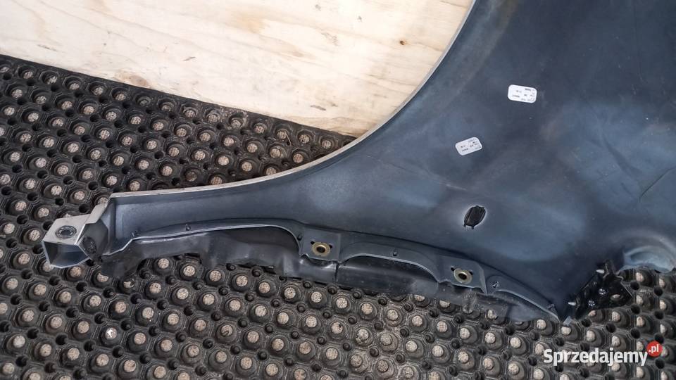 MERCEDES W168 BŁOTNIK PRZÓD PRAWY 706 Zbierkowo