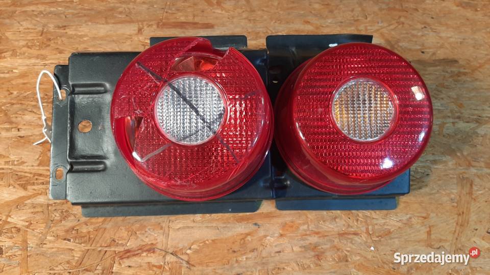 LAMPA TYŁ KLOSZ FERRARI F360 360 512 575 Lampy przednie Nowy Tomyśl sprzedam
