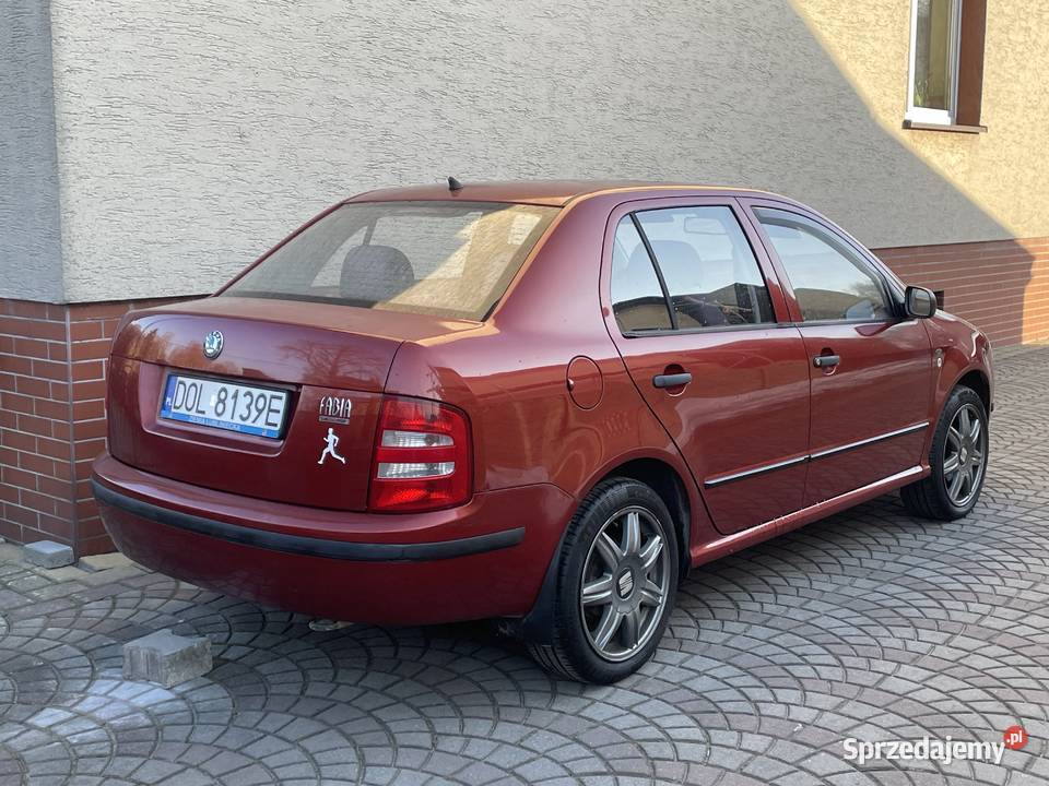 Skoda Fabia Sedan 14 MPI 60 benzyna 188000 Będzin