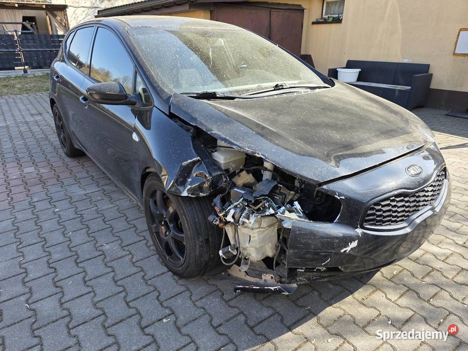 Kia Ceed KIA CEED 16crdi 2013r uszkodzony Sulejówek