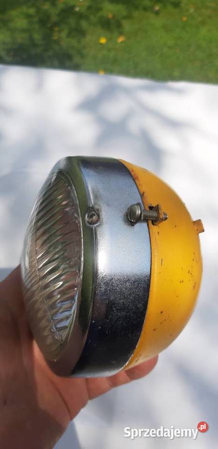 LAMPA PRZEDNIA KOMAR 232 231B Rok produkcji 1962 Olkusz